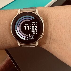 Smartwatch with Silver Mesh Band